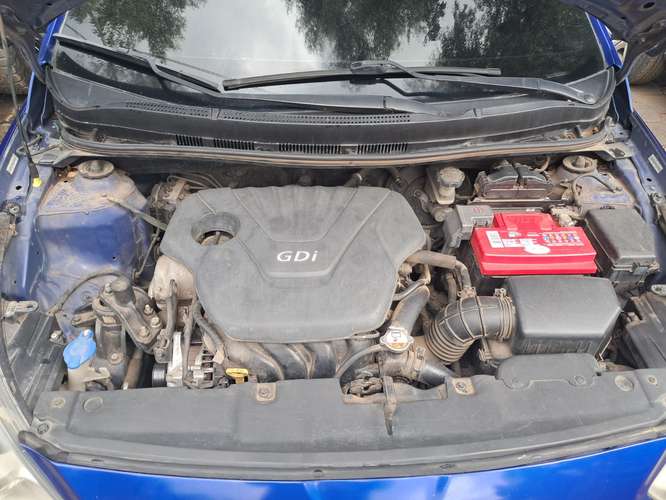 Hyundai año 2014, con transmisión automática y motor de gasolina - Imagen 10