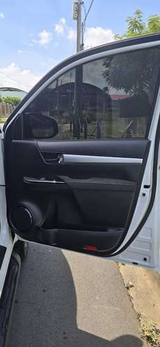 Toyota Hilux Sr 2025
