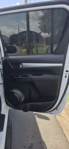 Toyota Hilux Sr 2025