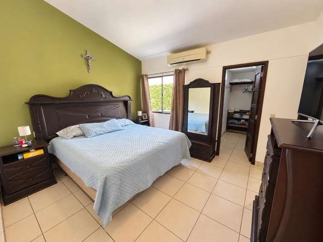 SE RENTA MODERNA CASA FULL AMUEBLADA EN LAS COLINAS - Imagen 6