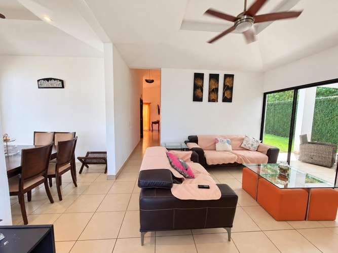  SE RENTA MODERNA CASA FULL AMUEBLADA EN LAS COLINAS - Imagen 2