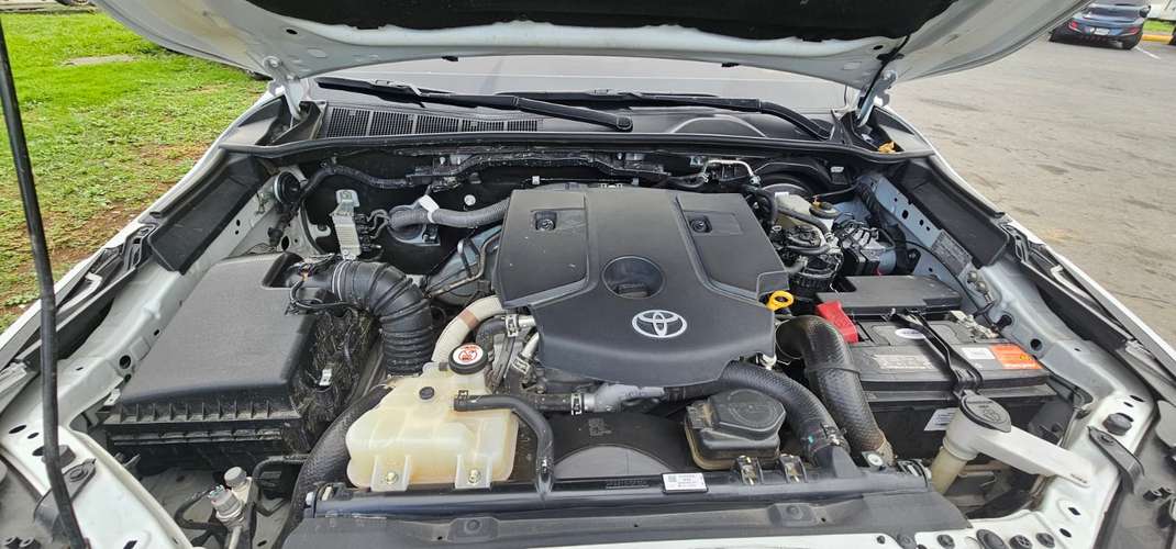 En venta preciosa FORTUNER año 2024 Diesel 4x4 - Imagen 3