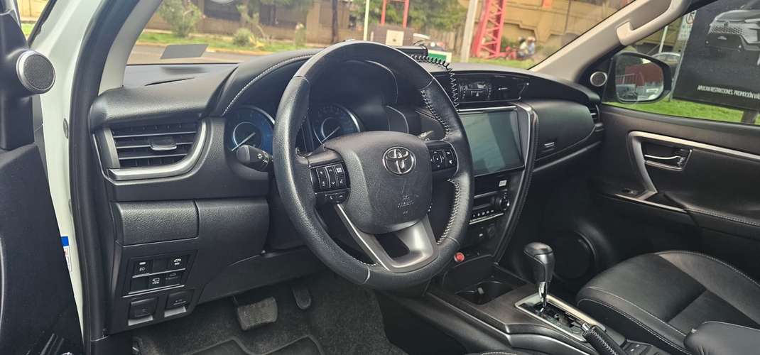 En venta preciosa FORTUNER año 2024 Diesel 4x4 - Imagen 4