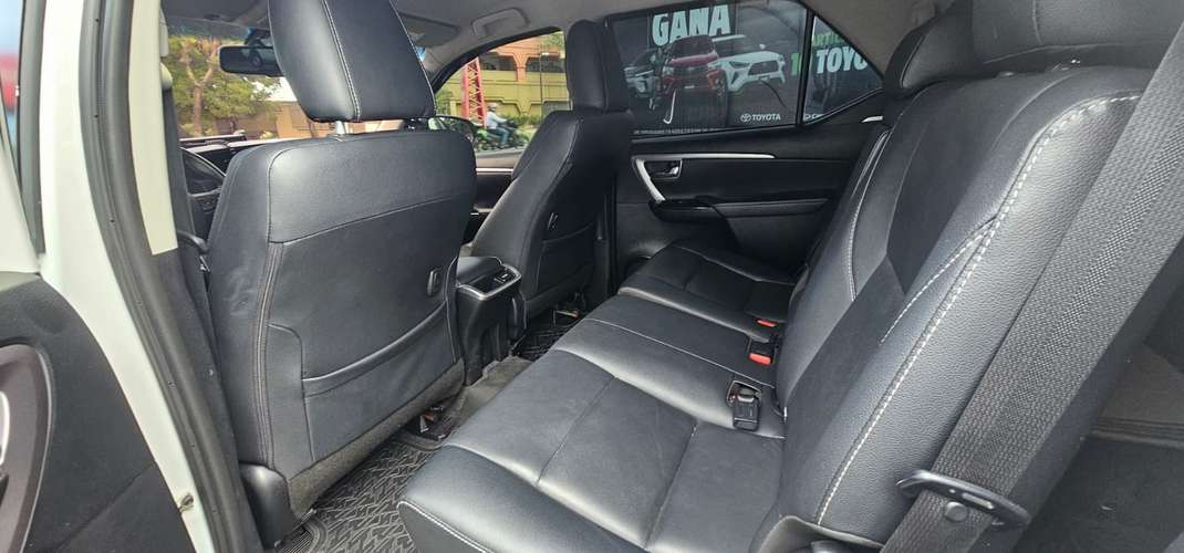 En venta preciosa FORTUNER año 2024 Diesel 4x4 - Imagen 8