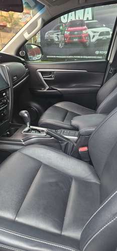 En venta preciosa FORTUNER año 2024 Diesel 4x4 - Imagen 7
