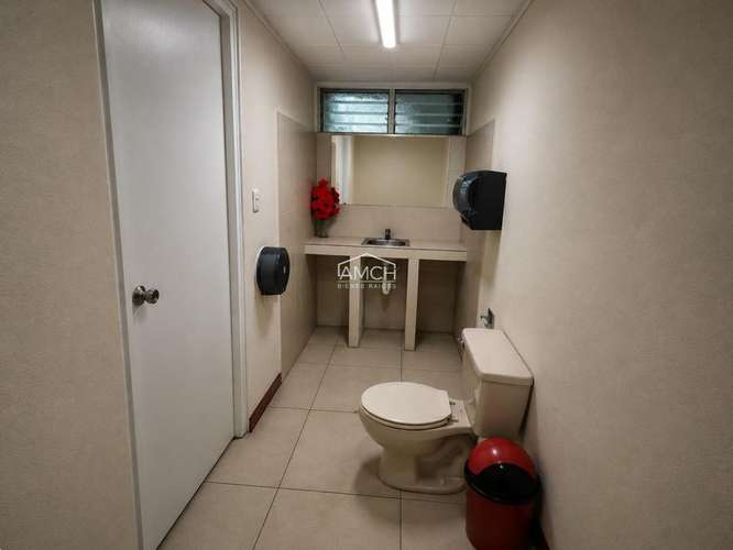 AM-Se Vende Propiedad Comercial con Bodega, Apta para Fábrica o Centro de Operaciones
