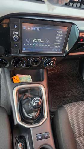 PRECIOSA TOYOTA HILUX SR 2021