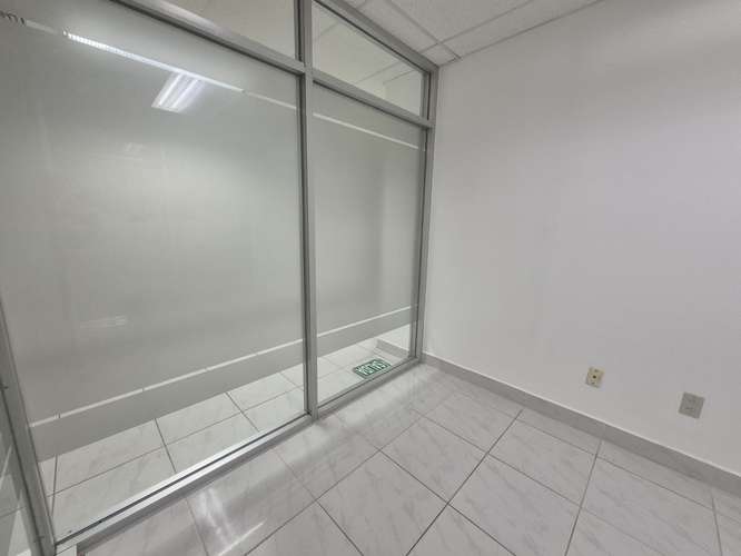 LL - Módulo No. 5 ( 3er Piso del Edificio CAR III ) - Imagen 13