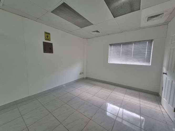 LL - Módulo No. 5 ( 3er Piso del Edificio CAR III ) - Imagen 10
