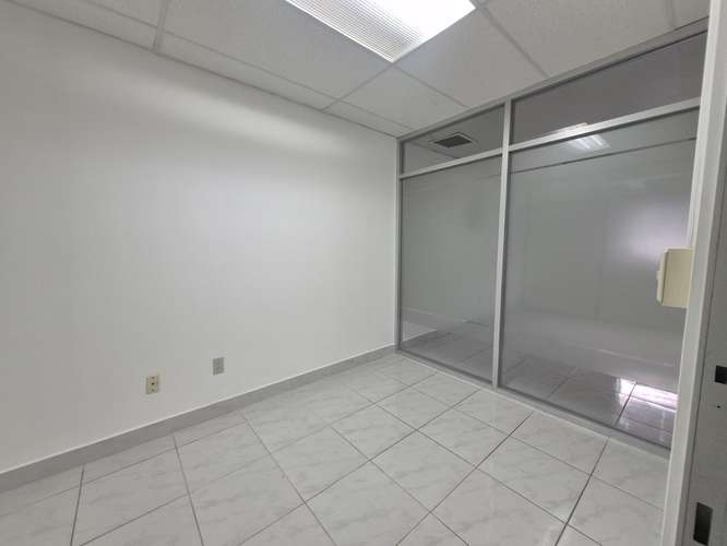 LL - Módulo No. 5 ( 3er Piso del Edificio CAR III ) - Imagen 9