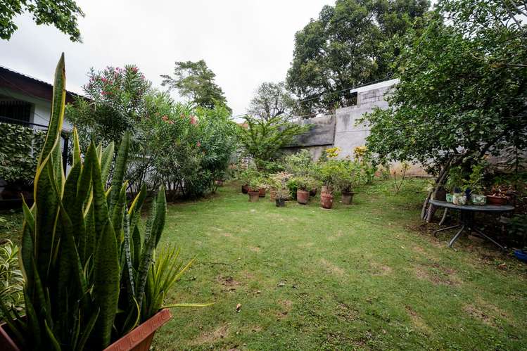 Se vende casa amplia en Los Robles  - Imagen 12