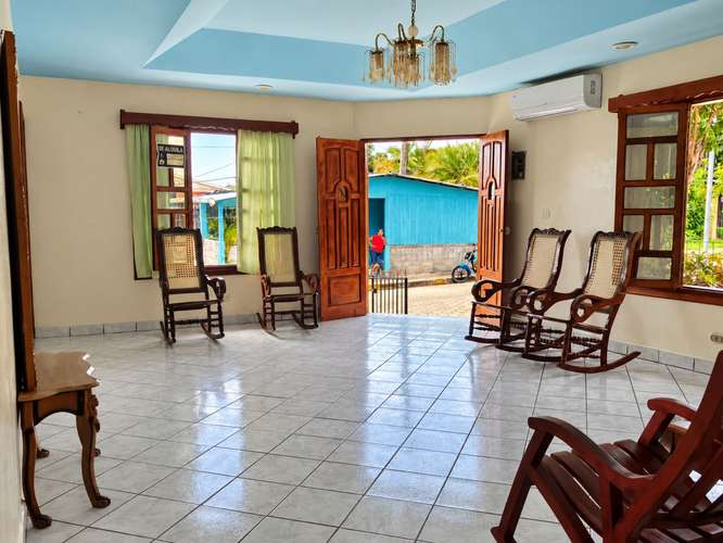 OA- CASA SEMIAMUEBLADA EN RENTA EN SAN JUAN DEL SUR  - Imagen 4