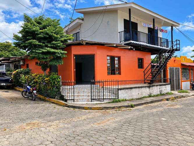 OA- CASA SEMIAMUEBLADA EN RENTA EN SAN JUAN DEL SUR 