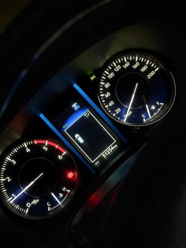 Se vende preciosa fortuner full extra SRV 4×4 - Imagen 8