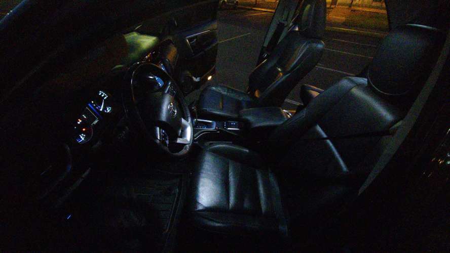 Se vende preciosa fortuner full extra SRV 4×4 - Imagen 7
