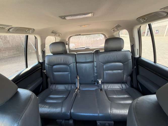 Toyota Land Cruiser VX V8 2008 (Coronela) – 4x4 Automática - Imagen 7