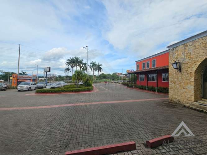 OFICINA EN RENTA PLAZA COMERCIAL CARRETERA A MASAYA 