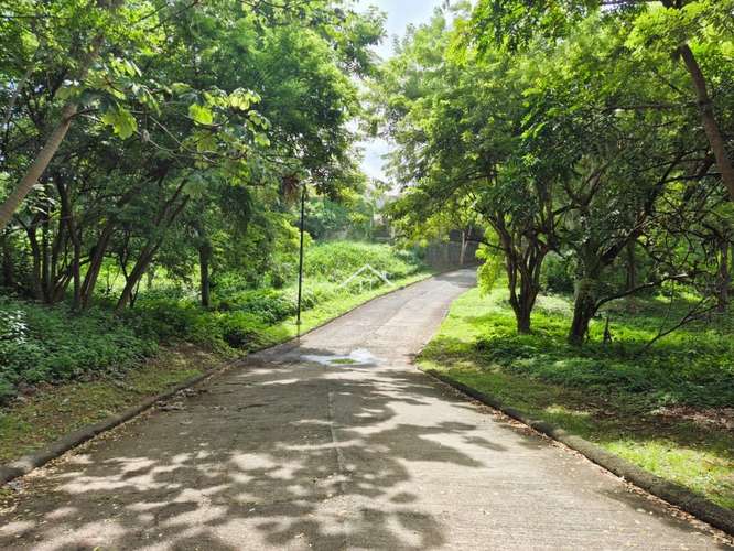 LL - Se Vende Terreno en Residencial en Balcones de Santo Domingo