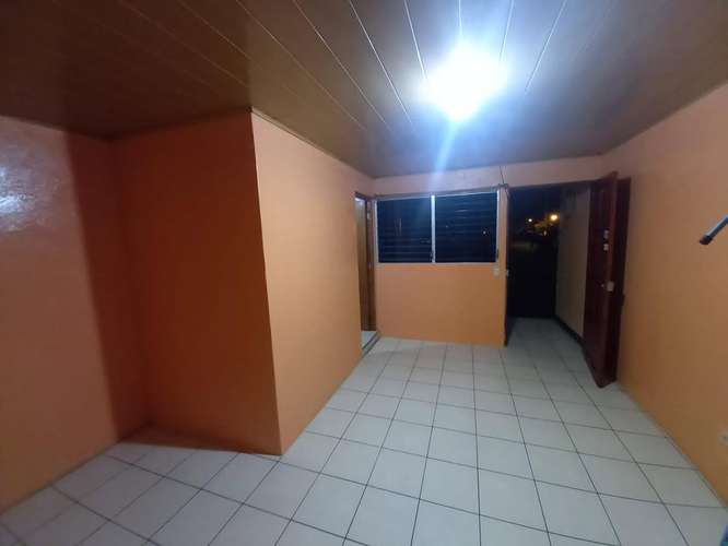 Se alquila habitación en Residencial Rubenia. - Imagen 2