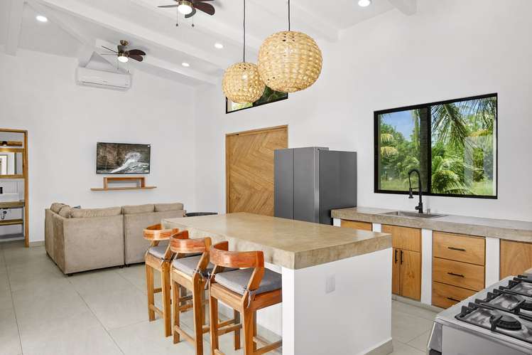 Modern 3-Bedroom Home with Pool in San Juan Del Sur, Nicaragua - Imagen 6
