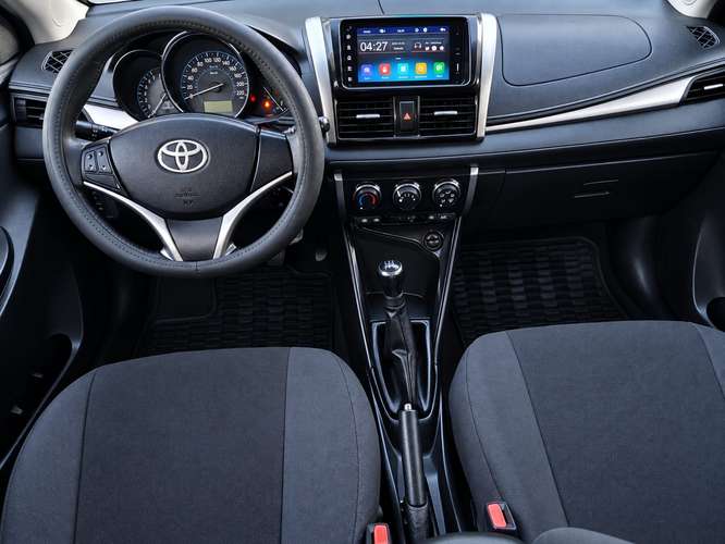 Toyota Yaris mecánico año 2017  - Imagen 7