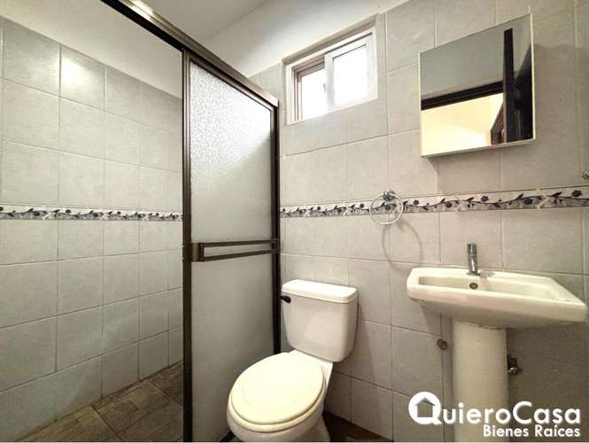 ¡Tu Nuevo Hogar Te Espera en Las Colinas! - Imagen 10