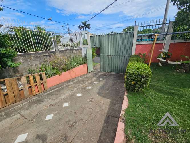 Apartamento en renta en Los Robles