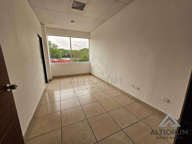 Oficina en renta en Planes de Altamira, Managua, 100 m² - Imagen 6