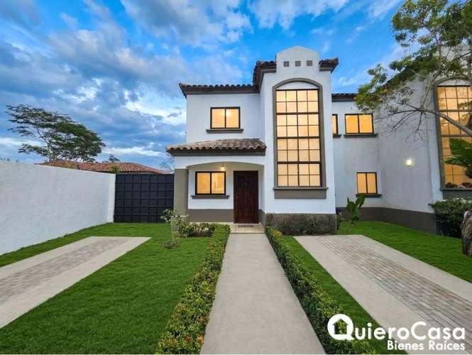 Casa Amueblada en Renta en Santo Domingo