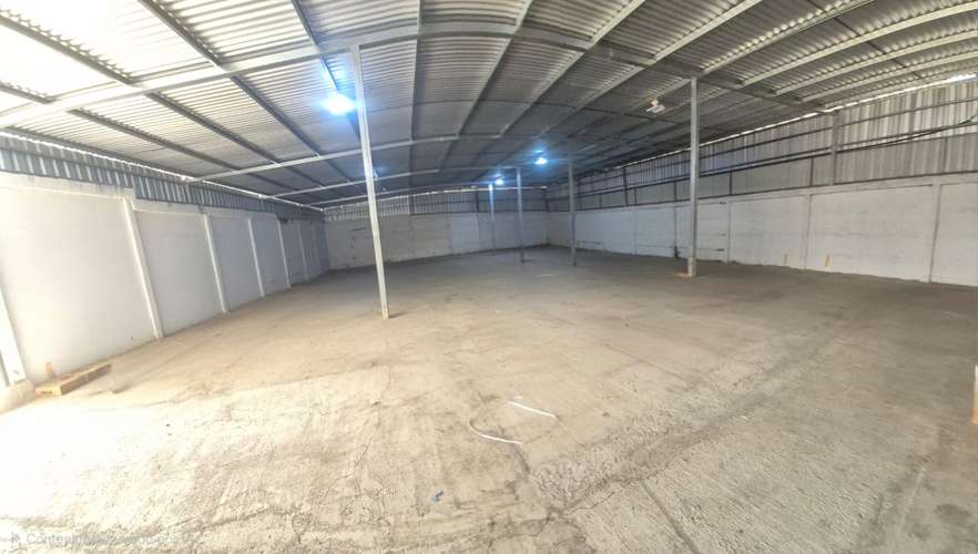 Amplia Bodega Comercial en Zona se Bolonia AH  - Imagen 5