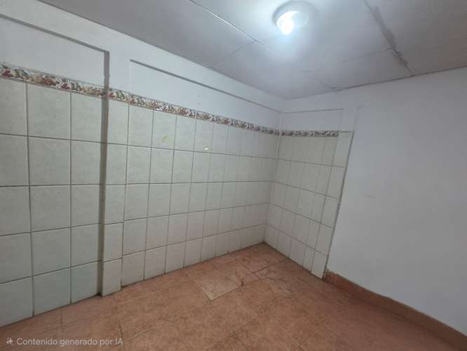 Amplia Bodega Comercial en Zona se Bolonia AH  - Imagen 9