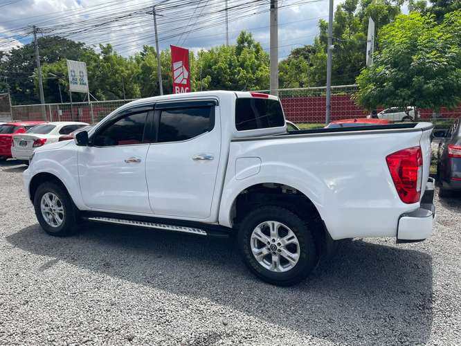 NISSAN FRONTIER NP300 XE 2025 AUTOMÁTICA 4x4 - Imagen 5