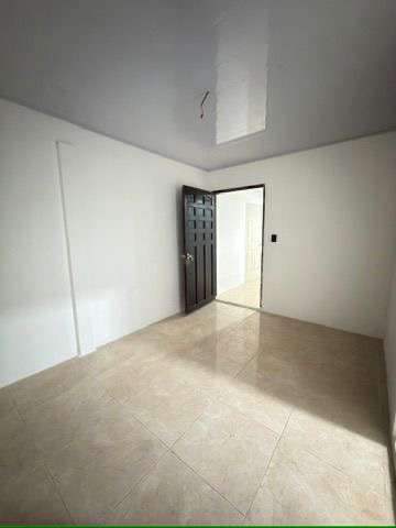 Apartamento para Una Persona en Las Colinas Sin Muebles AH