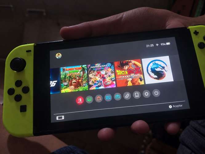 nintendo switch v1 flasheado varios juegos varios accesorios probado todo o cambio por telefono