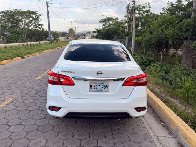 NISSAN SENTRA ADVANCE 2020 AUT