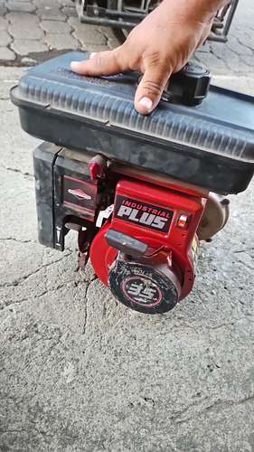 Motor Marca Briggs stratton  - Imagen 5