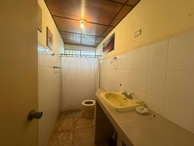 KW -  Propiedad Comercial en Venta – Los Robles