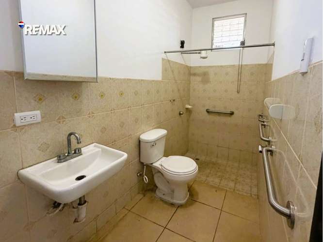 Casa Familiar en Renta Las Colinas - Imagen 7