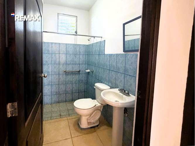 Casa Familiar en Renta Las Colinas - Imagen 4