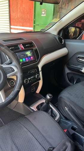 Toyota Rush con tan solo 23,400 km  - Imagen 5
