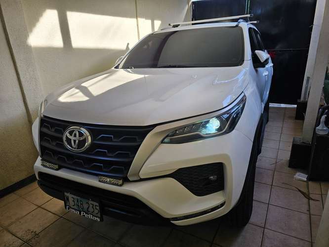 Fortuner 2022 mecánica 1GD 2.8 diésel 4x4 - Imagen 2