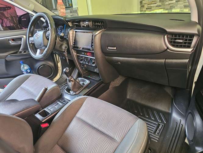 Fortuner 2022 mecánica 1GD 2.8 diésel 4x4 - Imagen 8