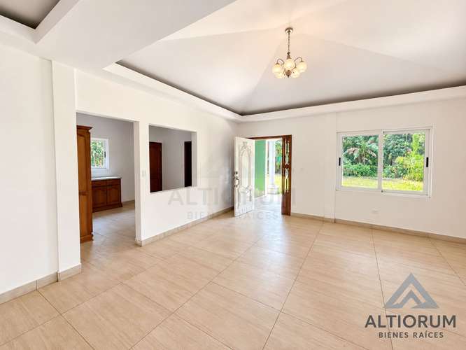Casa celeste en venta en Masatepe, Km 47