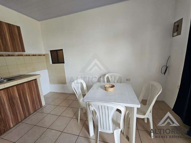 Apartamento en alquiler en Los Robles