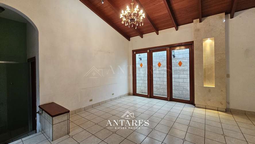Casa en alquiler en Santo Domingo - Imagen 2