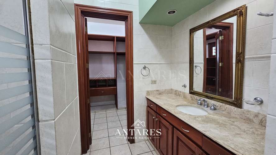 Casa en alquiler en Santo Domingo - Imagen 13