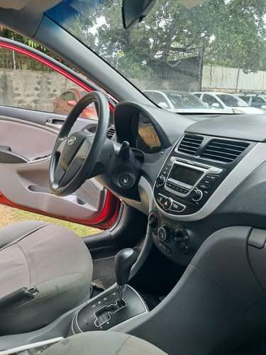 Hyundai Accent 2014. Automático  - Imagen 3