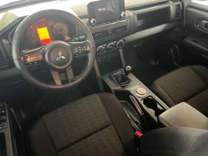 MITSUBISHI L200 SPORTERO GLS AÑO 2025 - Imagen 5