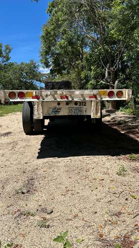  Carreta/Rastra plataforma 53 pies — Suspensión de resorte Modelo 98 