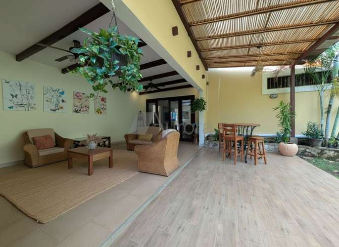 Exclusiva casa tipo quinta en Managua: lujo, amplios espacios y exuberante vegetación - Imagen 12
